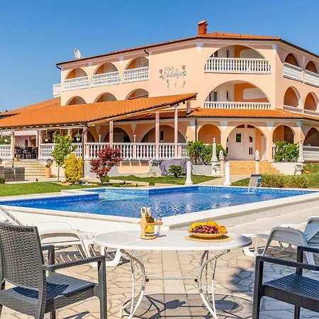 Natalija Bed & Breakfast 3*